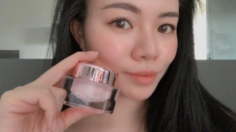 MKUP Dewy Glow Glass Coating Cream – Product Review
